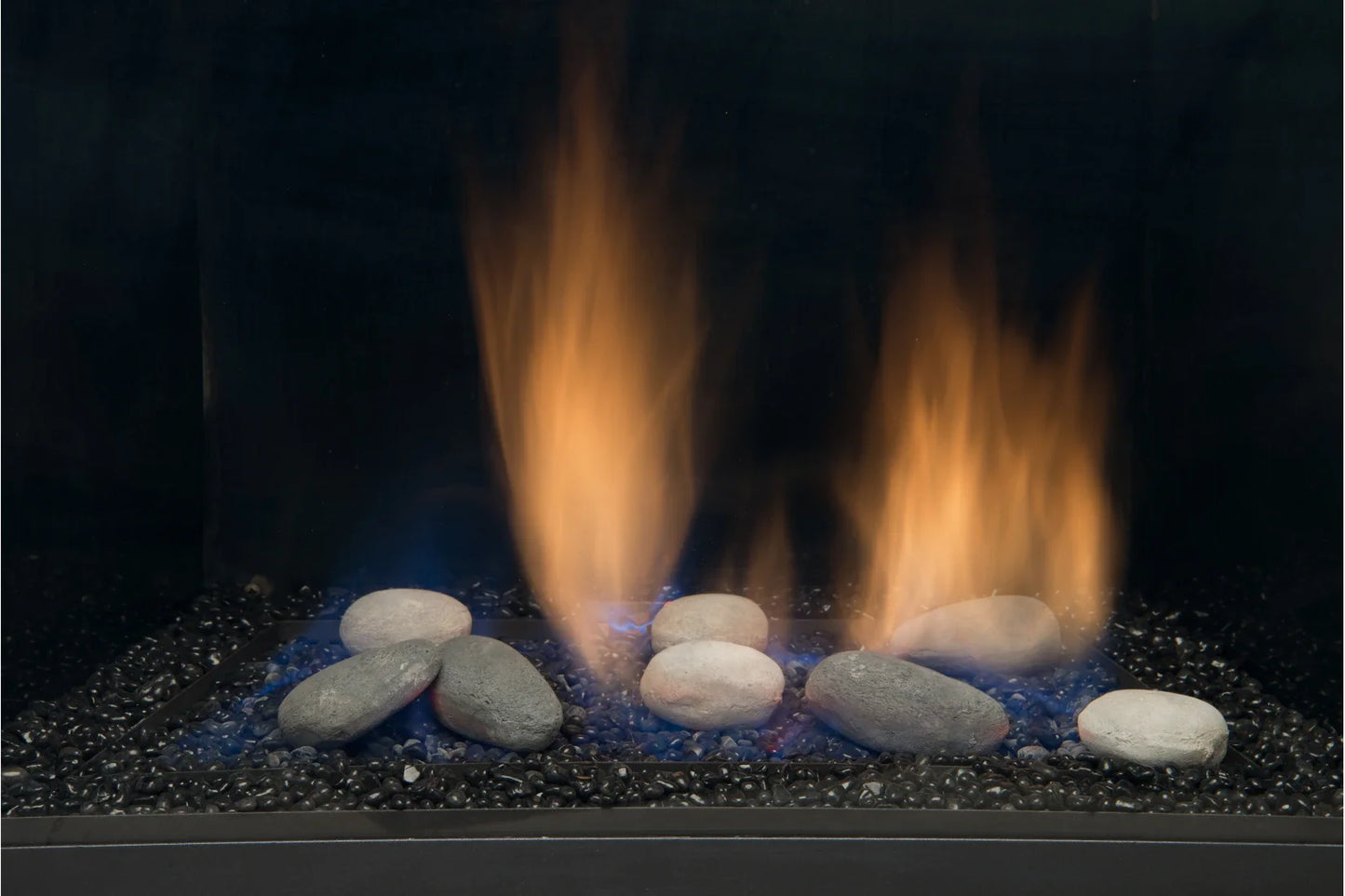 Amantii Sierra Flame Abbot 30" Natural Gas Direct Vent Gas Fireplace Insert With Black Panel | ABBOT-30PG-DELUXE-NG