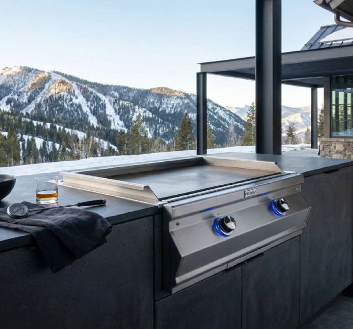 Fire Magic Aurora 30" Built-In Propane Gourmet Griddle with Stainless Steel Griddle Surface and Cover