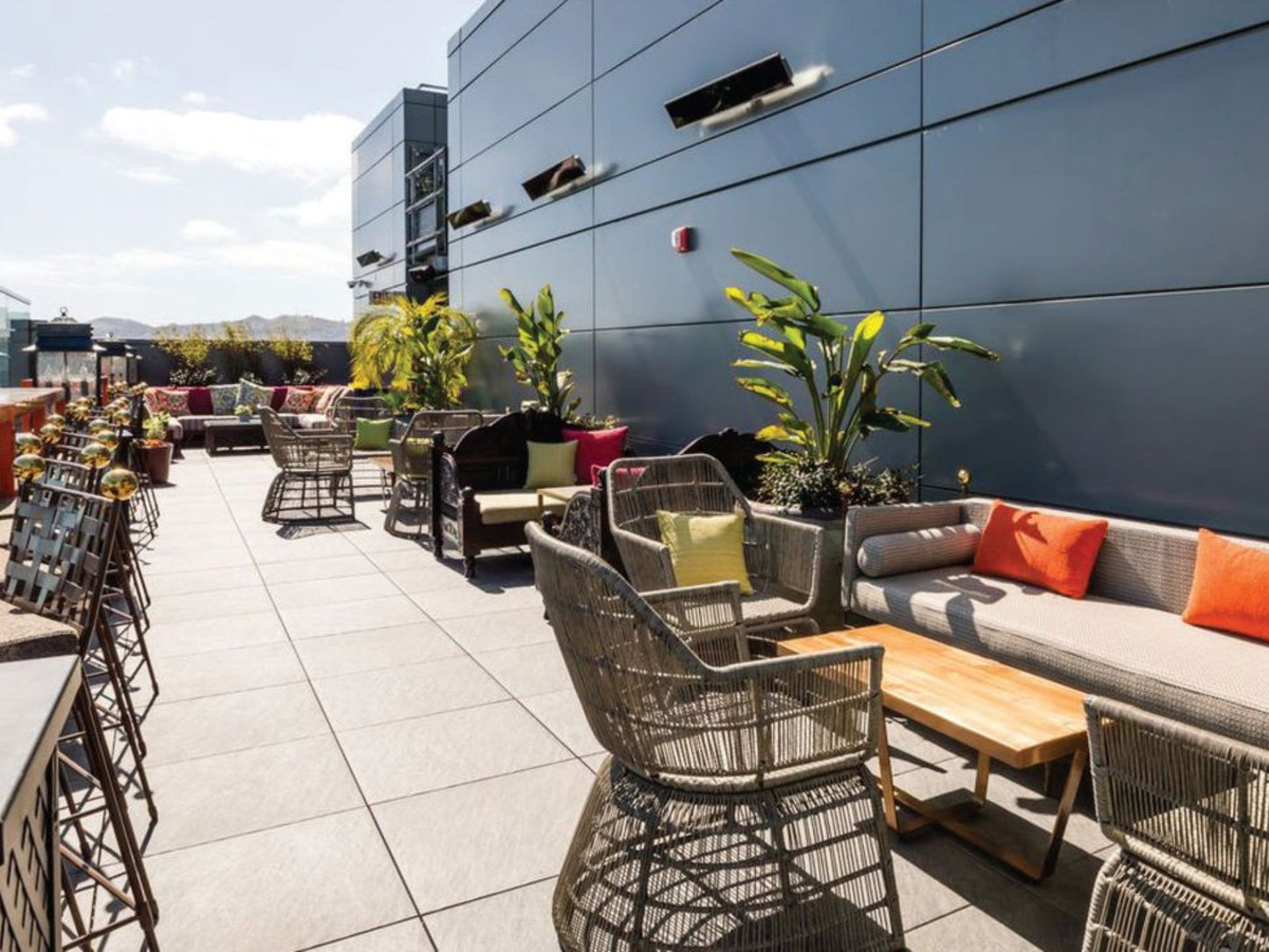 Bromic Heating Platinum Smart-Heat Black 33" 2300W Series 208v Electric Patio Heater