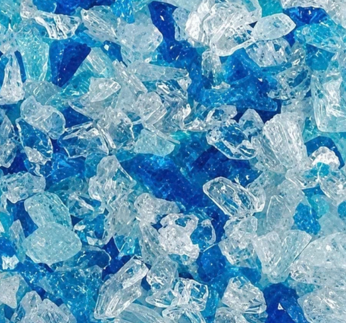 Superior 5 lb. Bag of Sapphire Blue Large Crushed Glass Media for VRE4636, VRE4648, VRE4660 and VRE4672 Gas Fireplaces