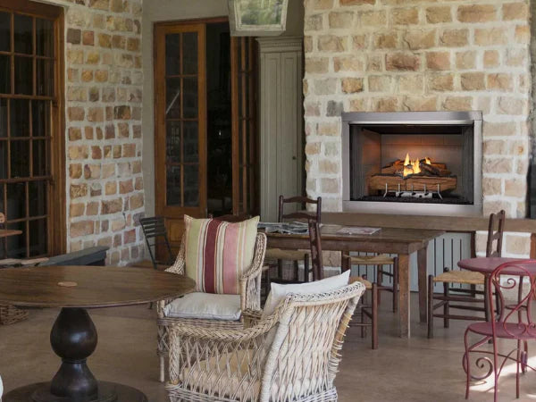 Majestic Vesper 42" Traditional Outdoor Vent Free Gas Fireplace with Traditional Stacked Refractory