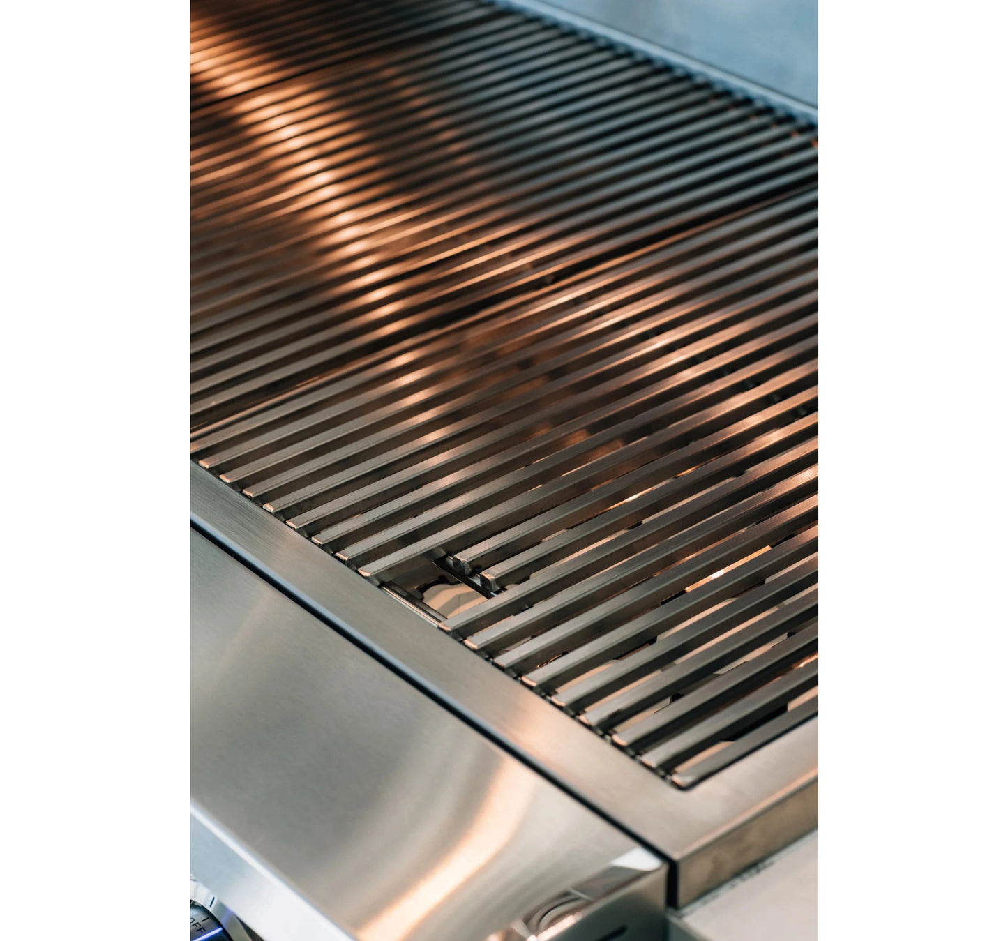 American Made Grills Freestanding Estate 36" 3-Burner Natural/Propane Gas Grill