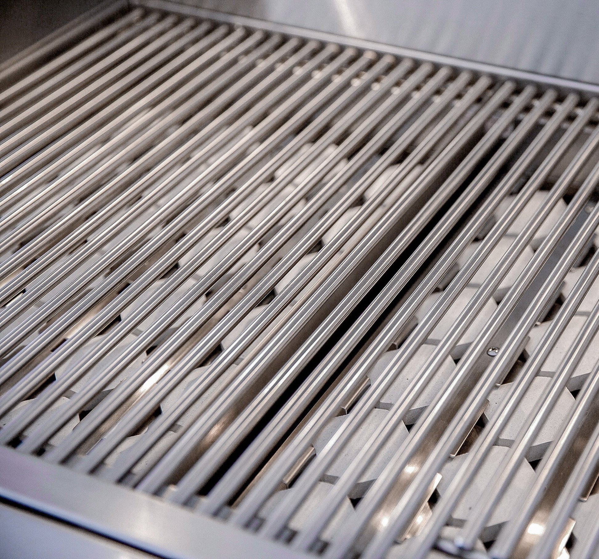American Made Grills Alturi Freestanding Gas Grill