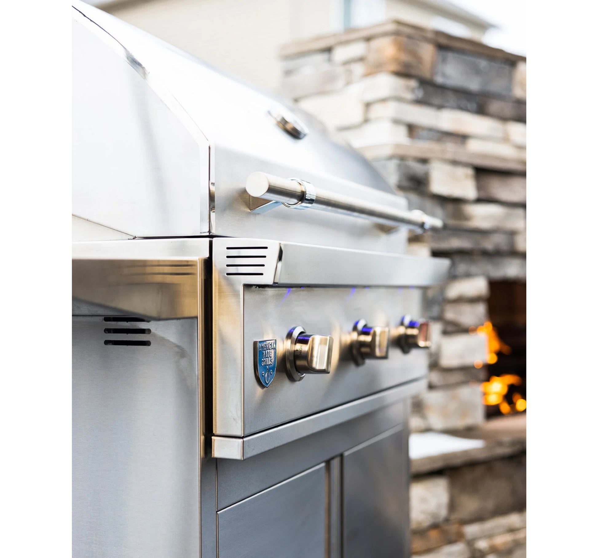 American Made Grills Atlas  Freestanding Natural Gas Grill Outdoor Kitchen