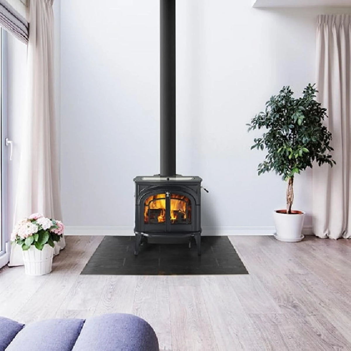 Vermont Castings Dauntless 23-Inch Cast Iron Wood Stove in Twilight - View 4